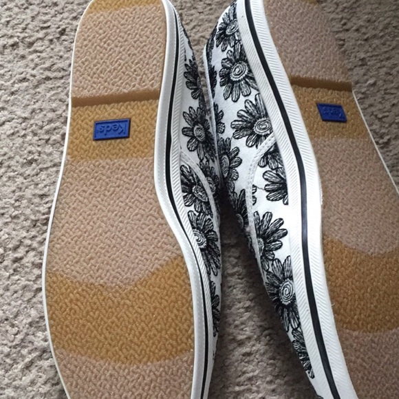 NWOB Limited Edition Kate Spade Keds - Picture 4 of 4